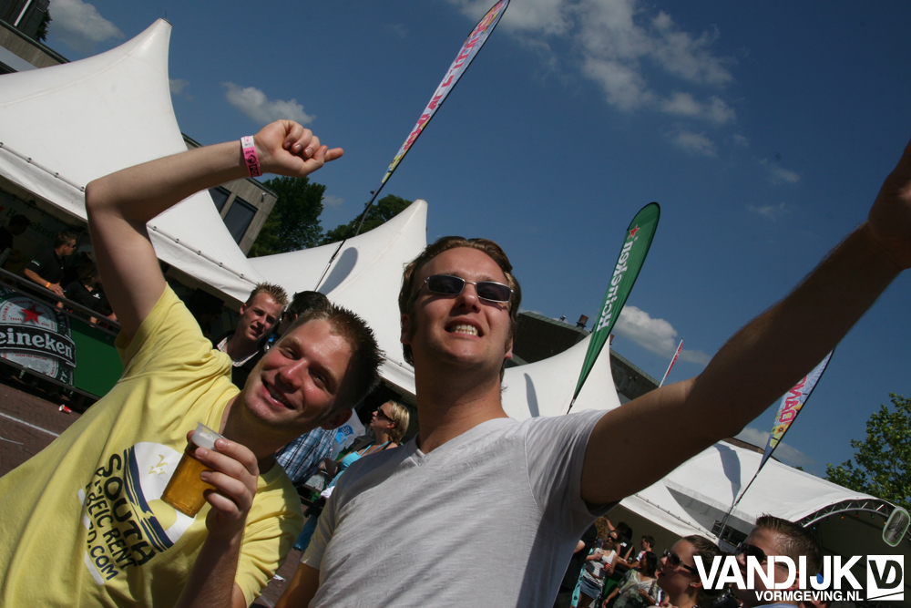 Dancetour Leeuwarden 2010 - Vandijk-vormgeving.nl